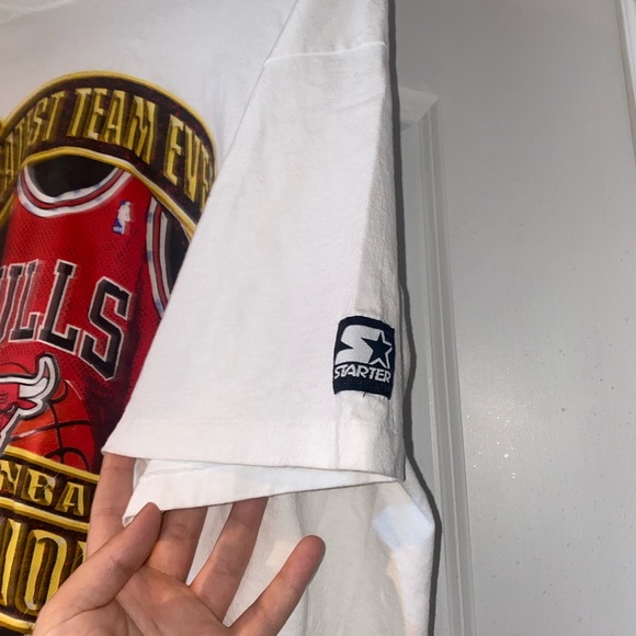 1996 Greatest Team Ever Chicago Bulls Tee - Picture 4 of 5